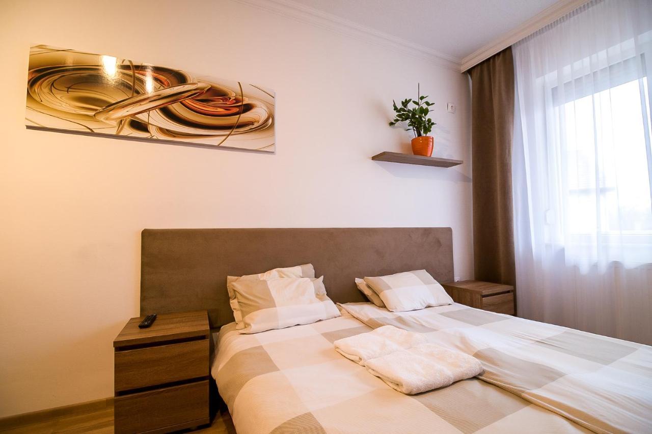 Thermal Next II Weninger Apartman Kiskunhalas Bagian luar foto